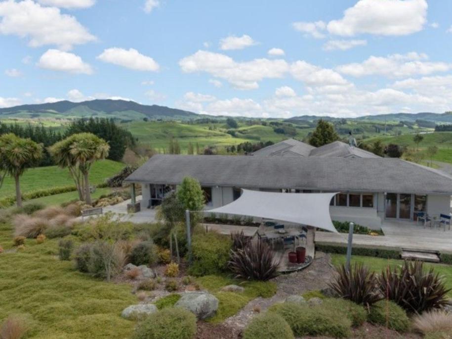 Above The River Karapiro Bed & Breakfast Extérieur photo