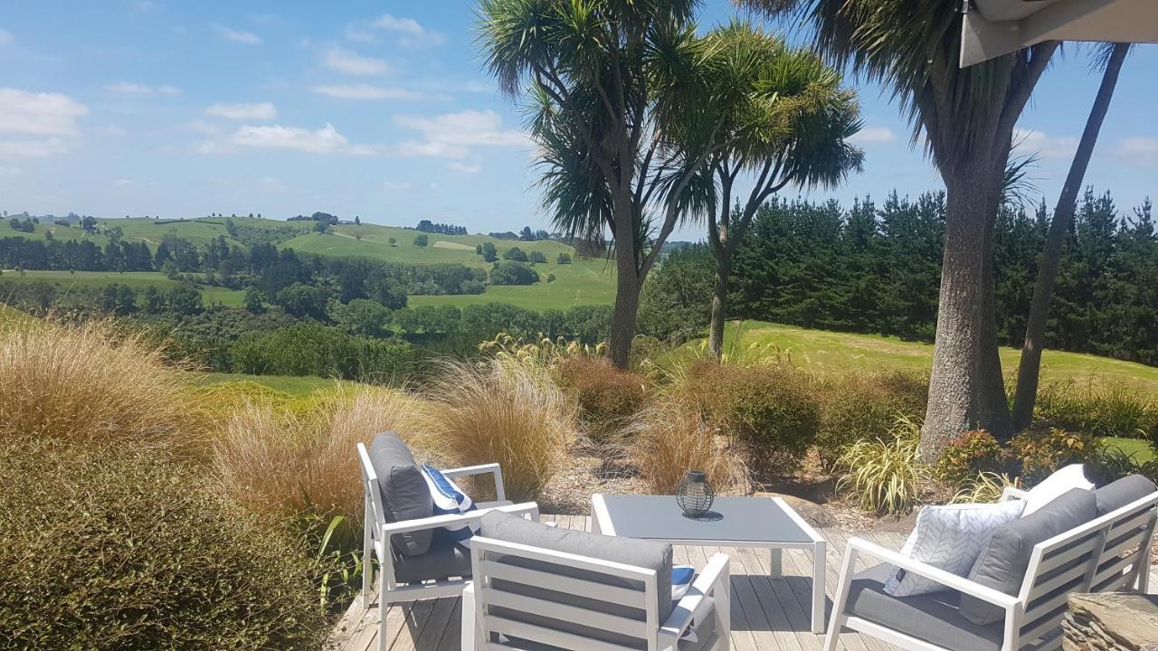 Above The River Karapiro Bed & Breakfast Extérieur photo