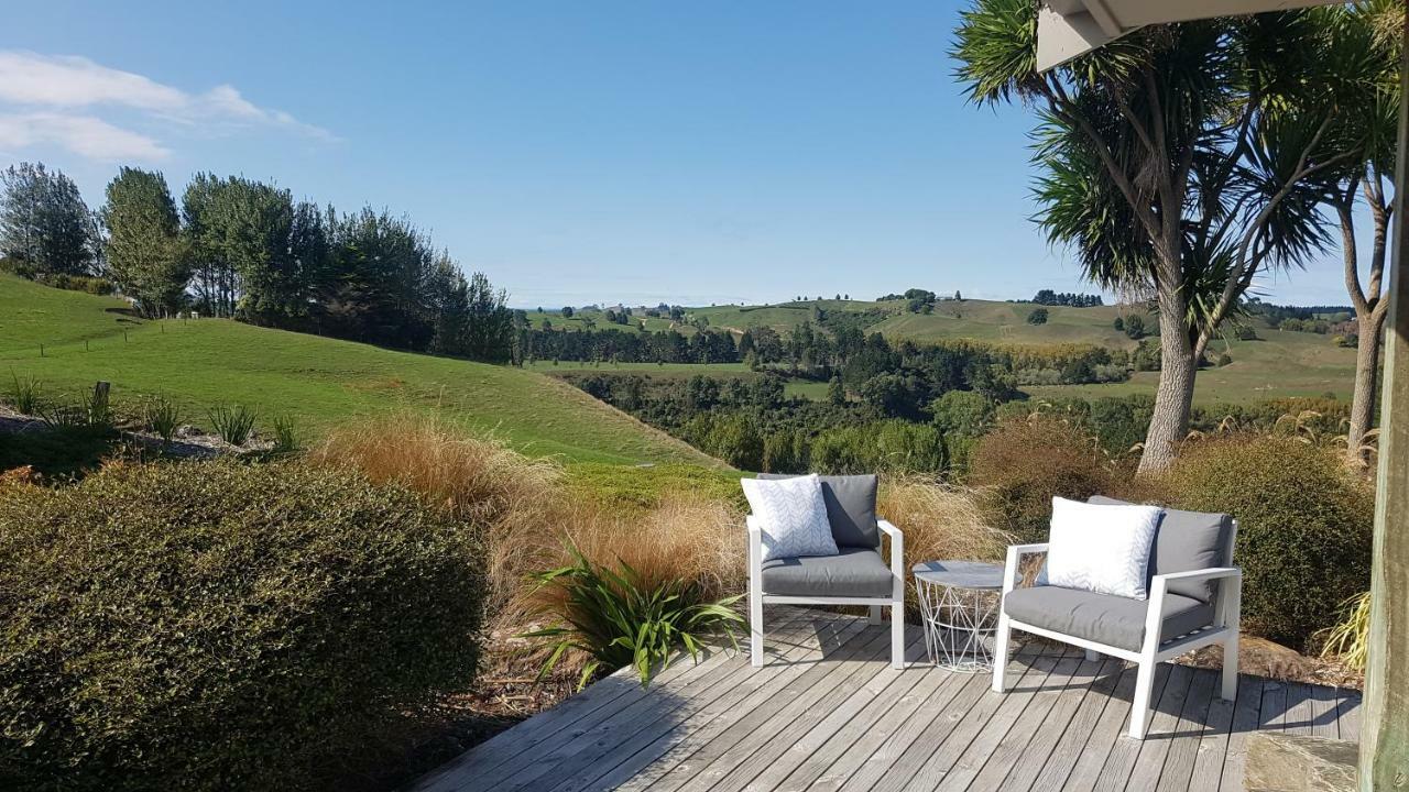 Above The River Karapiro Bed & Breakfast Extérieur photo