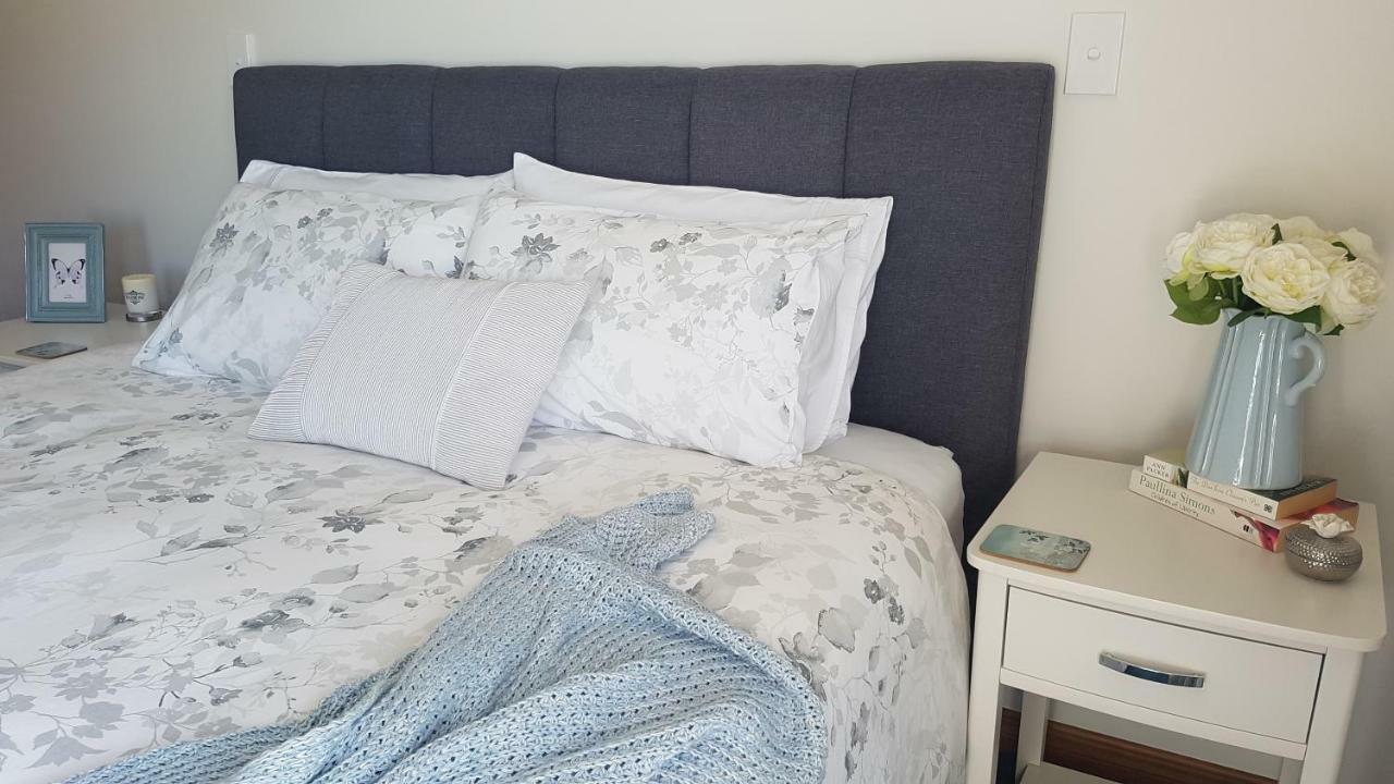Above The River Karapiro Bed & Breakfast Extérieur photo